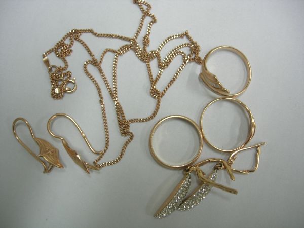 В Шахтах задержали семью из Рязани, подозревающуюся в мошенничестве