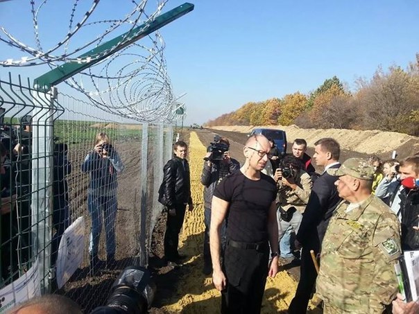 Украина возводит стену на границе с Ростовской областью