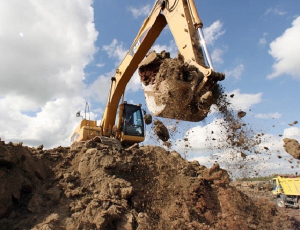 В Ростовской области укрепляют границу с Украиной рвами и заграждениями