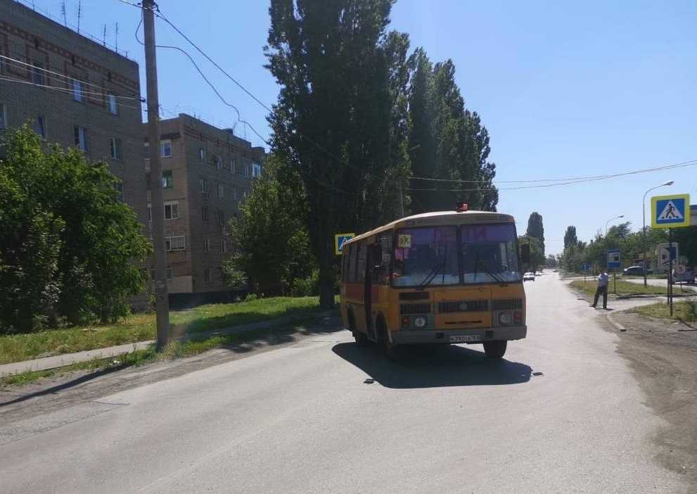 Водитель автобуса, который сбил девочку на «зебре» в Шахтах, вез детей на сдачу ЕГЭ