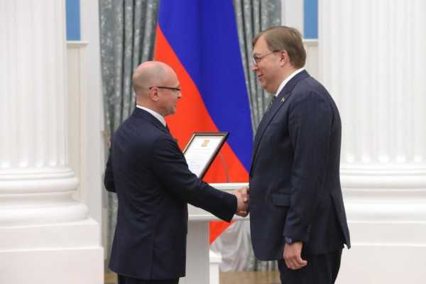 Губернатор Ростовской области и председатель регионального Заксобрания получили награды Президента