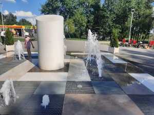 Жара до +36 градусов и штормовой ветер ожидаются в Шахтах в конце августа