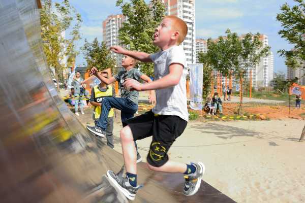 В Суворовском наградили победителей детской гонки с препятствиями «Казаки»
