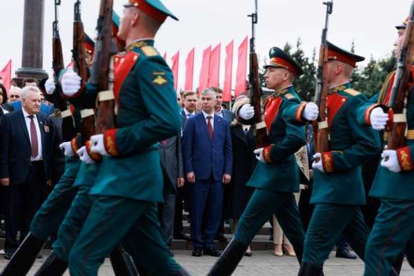 Алексей Логвиненко почтил память героев воинской славы