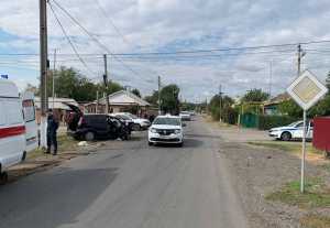 В Каменоломни иномарка влетела в «Ладу» двое пострадали, в том числе подросток