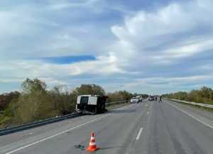 Микроавтобус, ехавший из Волгодонска в Шахты, попал в ДТП на донской трассе: есть погибший и 6 пострадавших