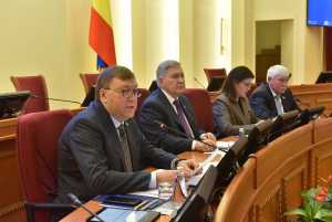 Депутаты ЗС приняли льготы для мобилизованных и предложили программу поддержки молодых кадров