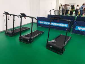 Меньше половины жителей имеют доступ к спортивным сооружениям в Шахтах: видео