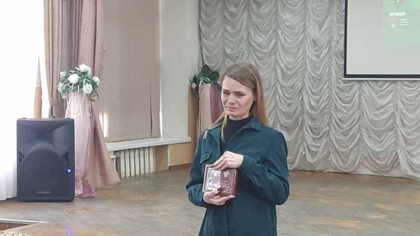 В Шахтах открыли мемориальную доску Андрею Бурлову, погибшему в зоне СВО