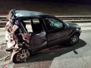 На трассе М-4 «Дон» в иномарку с тремя пассажирами впечатался большегруз