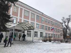 О неудобстве учебы во вторую смену в школах Шахт и платных услугах продленки: видео