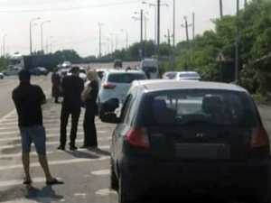 В районе Шахт образовался затор из-за ограничения движения на участке федеральной трассы