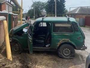 В Каменоломни водитель «Нивы» протаранил газовую трубу