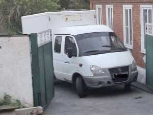 Покатившаяся назад «ГАЗель» сбила насмерть пешехода в Шахтах