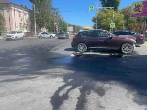 В Шахтах возле Александровского парка сбили 18-летнего пешехода