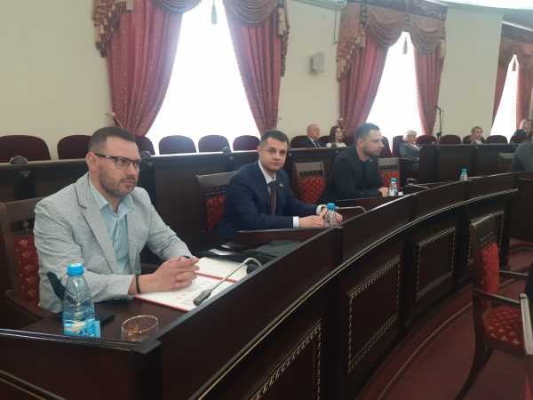 В Шахтах не смогли выбрать заместителя председателя городской Думы: видео