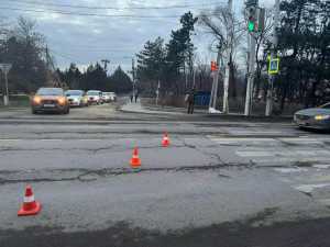 Пенсионер попал под колеса фуры на трассе Новочеркасск - Каменоломни