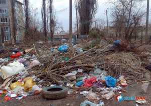 Поселок Майский в Шахтах погряз в свалках