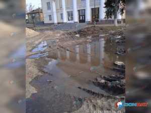 Реконструкция бульвара Аллейного в Шахтах под угрозой срыва из-за текущей канализации