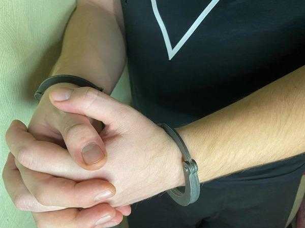 В Новошахтинске подозреваемого в расправе над бывшей возлюбленной заключили под стражу