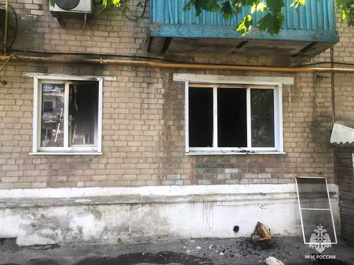 Курение стало причиной пожара на улице Евгения Кобылкина в Шахтах