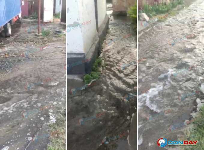 Из-за крупного порыва топит дома на улице Коммунальной в Шахтах