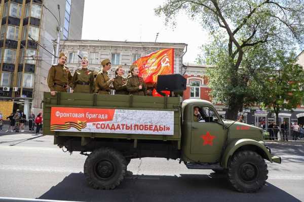 Алексей Логвиненко: в Ростове в честь Дня Победы проходят праздничные гуляния