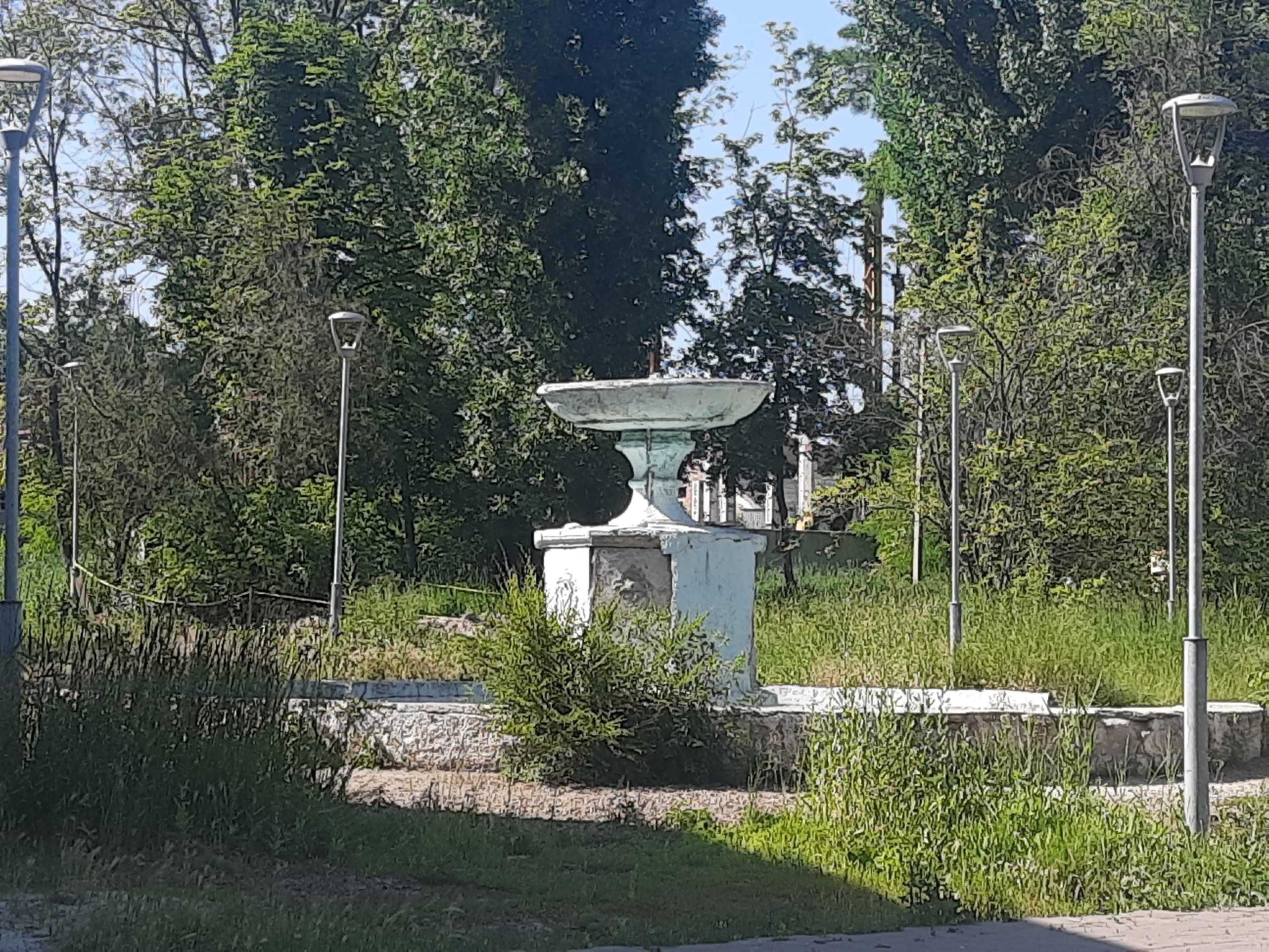 Минус один фонтан: в городе Шахты избавятся от аварийной достопримечательности