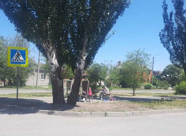 В Шахтах убрали свалку мусора напротив центра искусств на улице Ленина