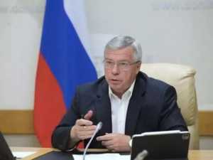 На Дону силами ПВО сбили два беспилотника, сообщил губернатор