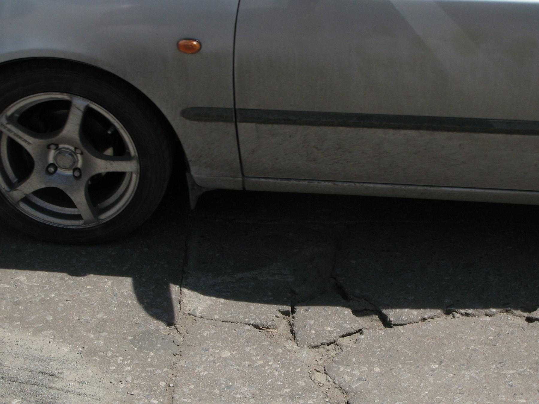В Новошахтинске автомобилист сбил пешехода и скрылся с места ДТП