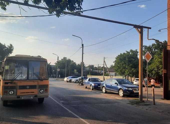 В Шахтах водитель автобуса сбил 7-летнего мальчика на улице Свободной