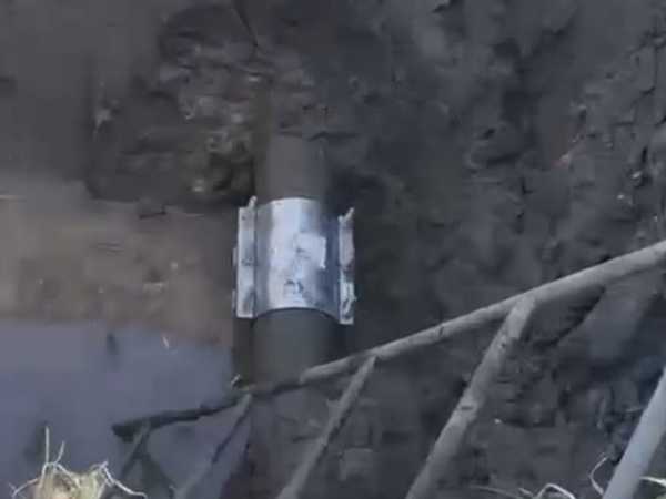 В Шахтах несколько недель топило территорию возле стройки нового дома