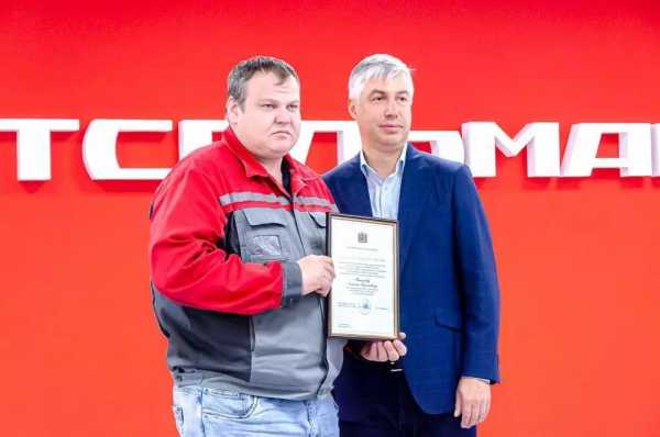 Алексей Логвиненко поздравил сотрудников «Ростсельмаша» с двойным профессиональным  праздником