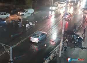 В Шахтах на перекрестке проспекта Победы Революции и улицы Халтурина столкнулись легковушки