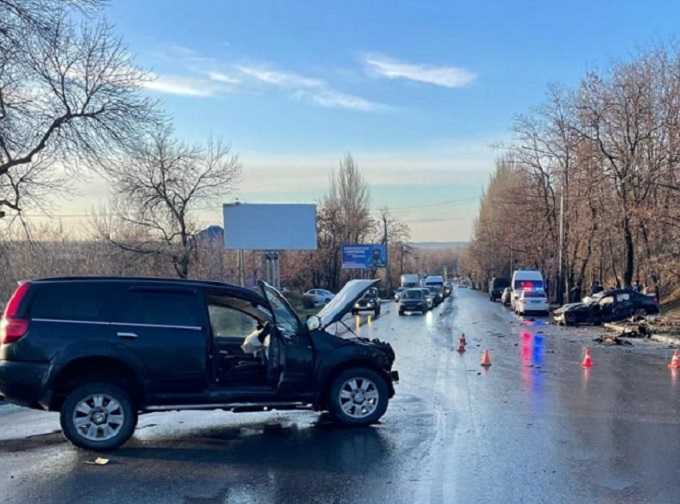 В Шахтах 24-летний водитель «БМВ» разбился в ДТП на Победе Революции