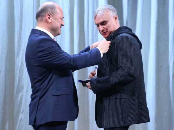 Александр Скрябин вручил награды работникам культуры Ростова