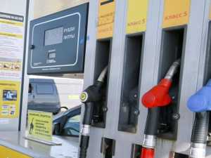 Цена на бензин в Ростовской области выросла на 15 копеек за неделю