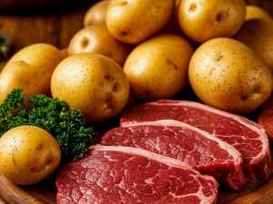 В магазине "Светофор" города Шахты изъяли мясо, которое неправильно хранили