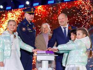 В Ростове состоялось торжественное открытие обновленного фонтана “Атланты”