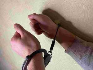 Жителя Новошахтинска, избившего знакомого лопатой, до 7 июля заключили под стражу