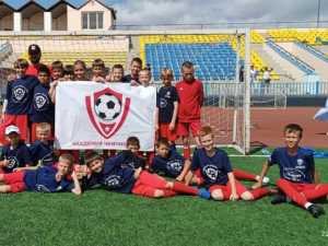 Футболисты из Шахт одержали победу на Первенстве области в Новошахтинске