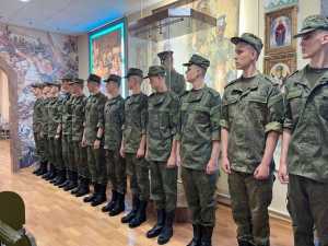 В Президентский полк комендатуры Московского Кремля отправились пять призывников из Шахт