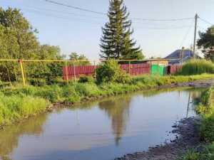 В городе Шахты из-за аварии на водопроводе образовалась коммунальная река