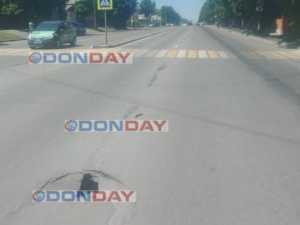 В центре города Шахты в районе Собора асфальт ушёл под землю