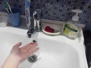 В поселке Рябиновка на два дня отключили воду