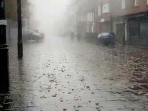 В Ростовской области объявлено штормовое предупреждение из-за непогоды