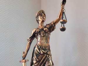 Юную жительницу Новошахтинска осудили за попытку сбыта наркотиков в крупном размере