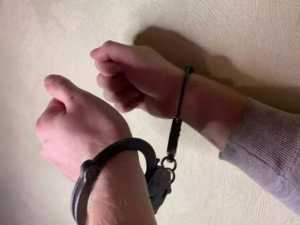 В Шахтах задержали мужчину за кражу телефонов и денег с карты