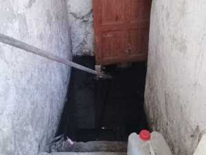 В районе Машиносчетная в Шахтах подвал одного из домов много лет топит канализацией